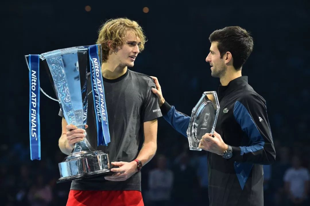 现出过人的 现出过人的