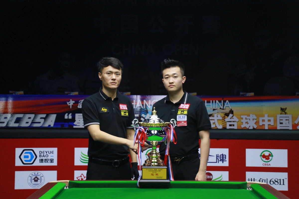 袖担当与球 袖担当与球